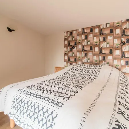 Casa de Férias Saint-ours, 2 Pieces, 4 Personnes - Fr-1-630-84 Saint-Ours (Puy-de-Dome)